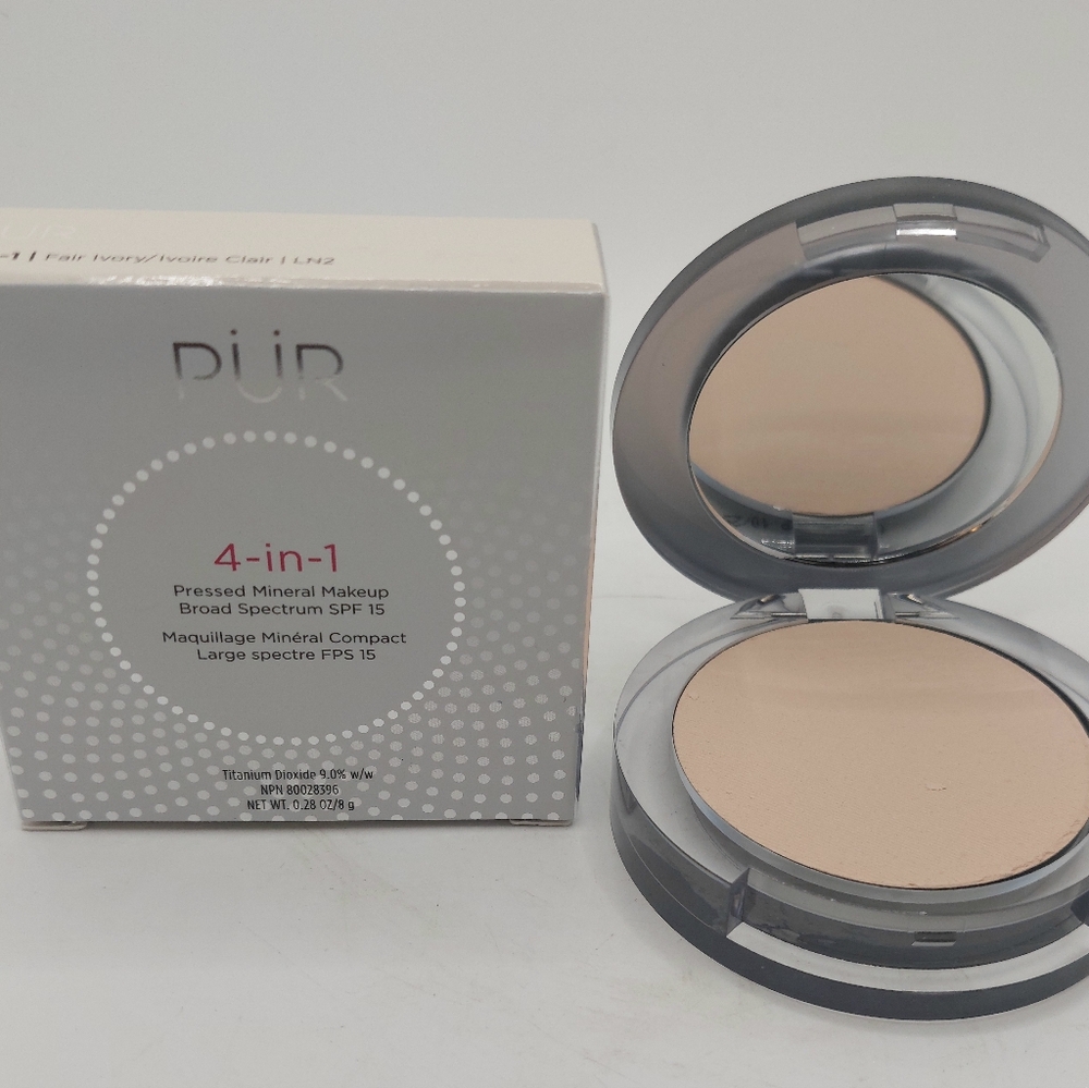 PÜR Ivory LN2 Pressed Mineral Compact 4-in-1  Powder Foundation SPF 15 Exp 10/25